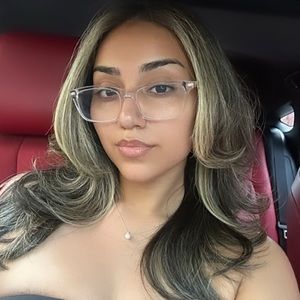 Meet your Posher, Alissa